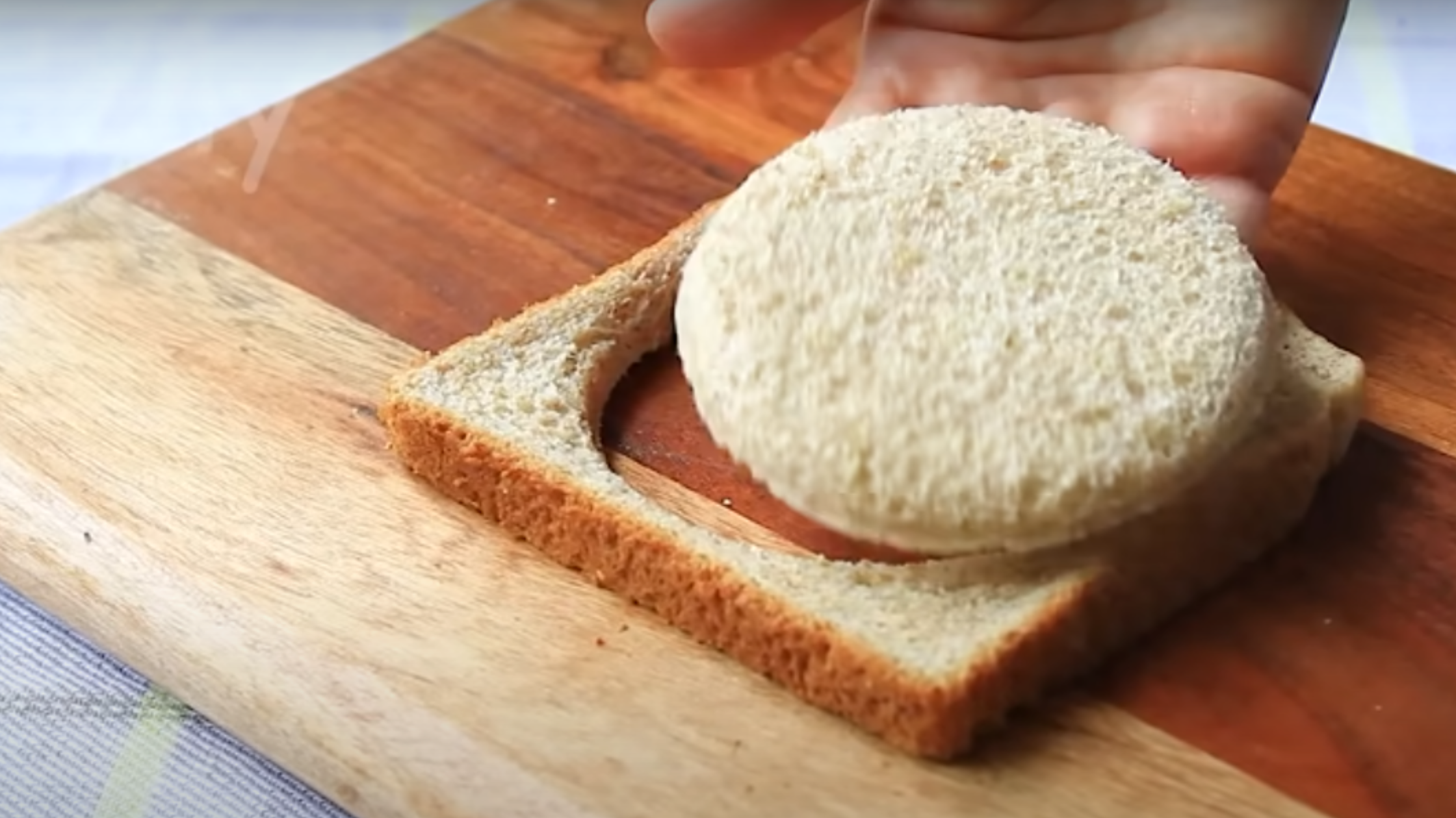 If you have one glass at home, you can make this breakfast only in 5 minutes!